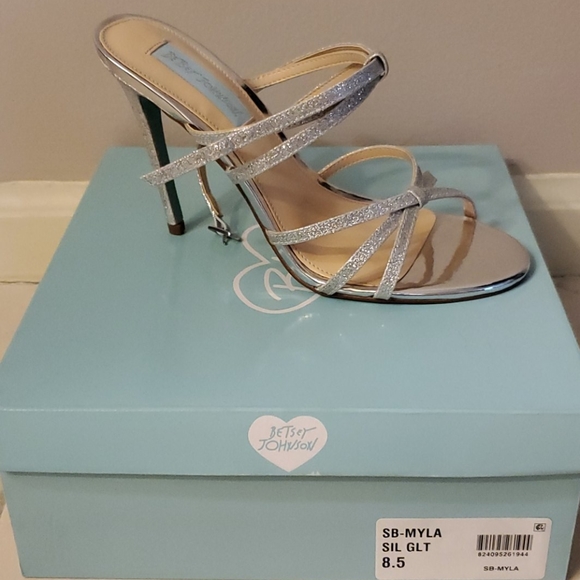 betsey johnson myla sandal